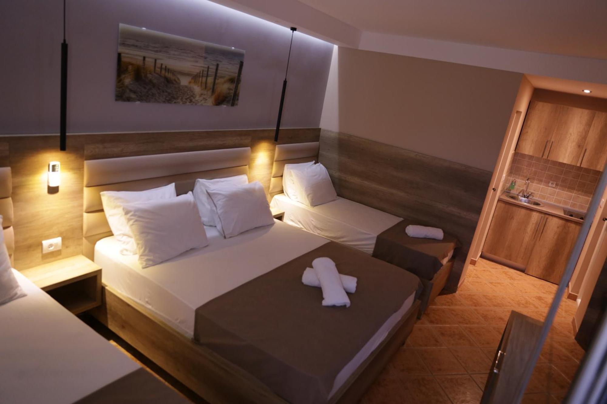 Hotel Comfort & Villas Donji Stoj Buitenkant foto