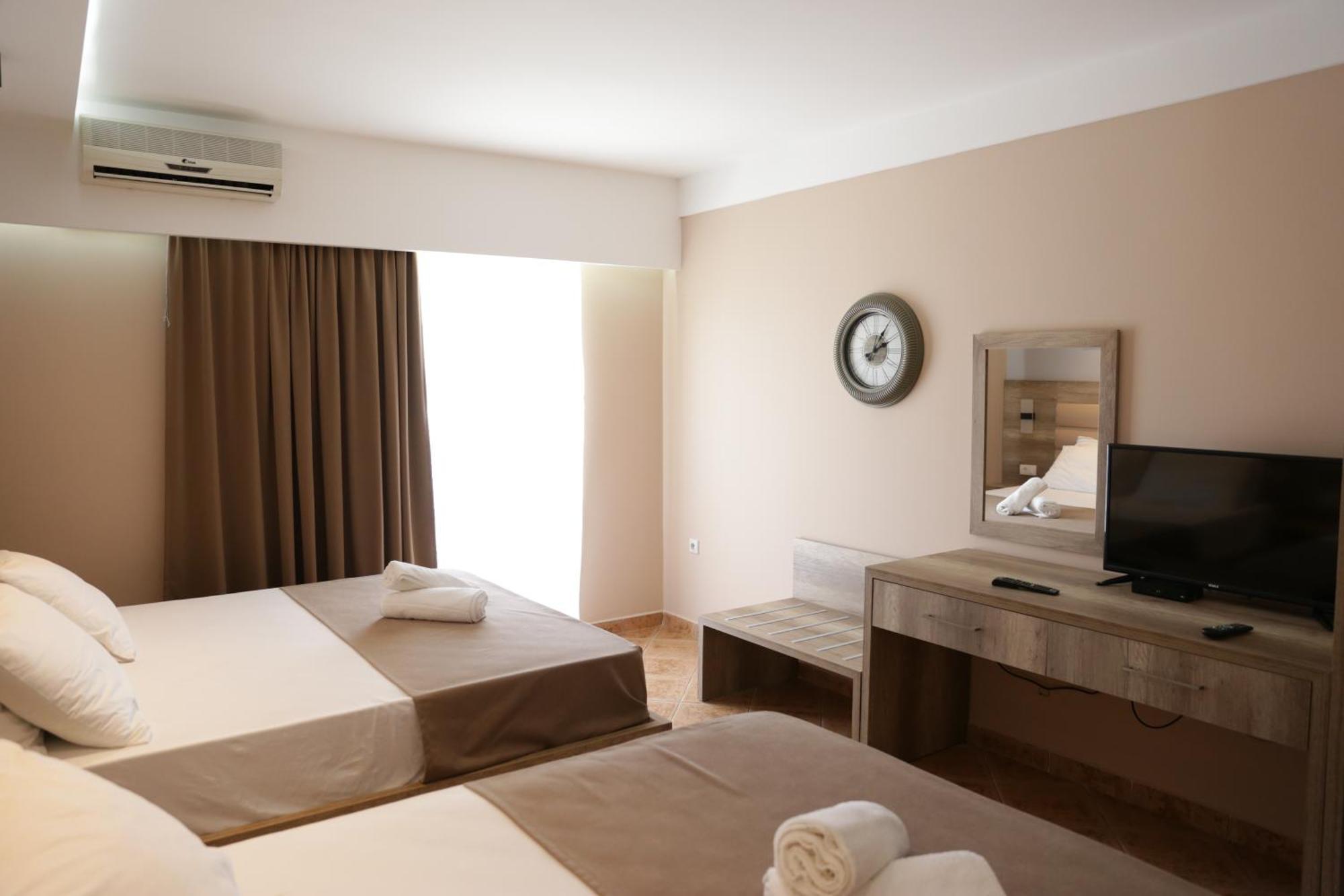 Hotel Comfort & Villas Donji Stoj Buitenkant foto